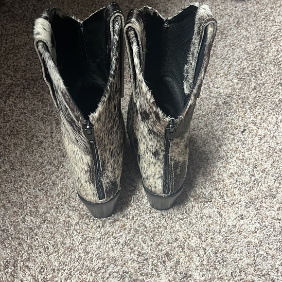 Hair on hide (cowhide) cowboy boots - Picture 4 of 9